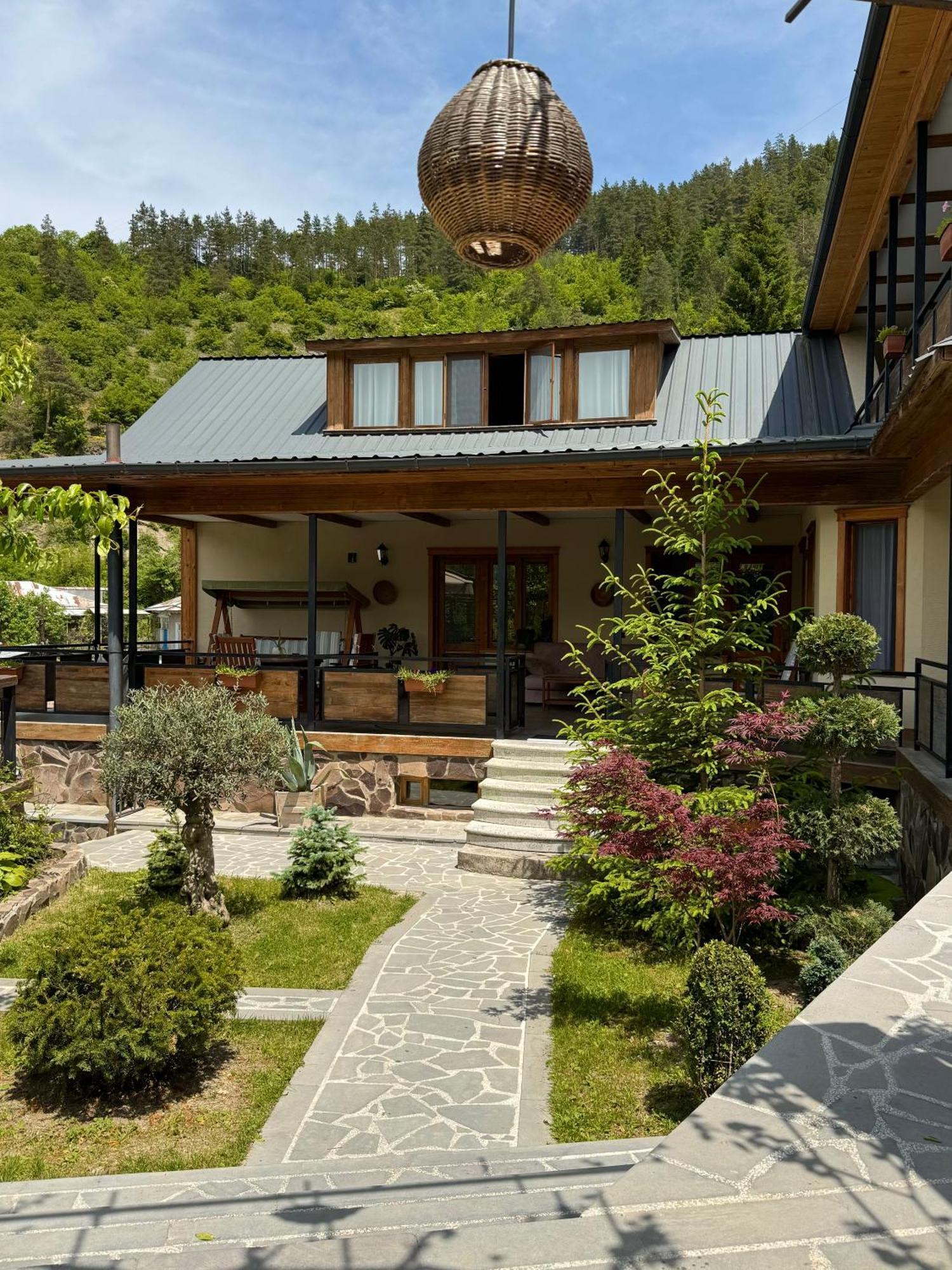 Hotel Borjomi Verde Eksteriør billede